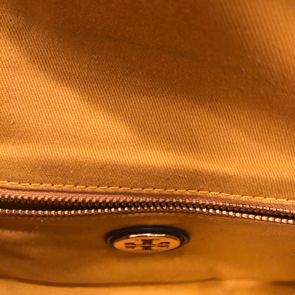 Purse - Picture 4 of 4